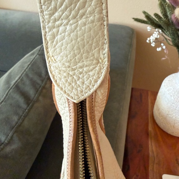 Rare Vintage Dooney & Bourke - Picture 10 of 15